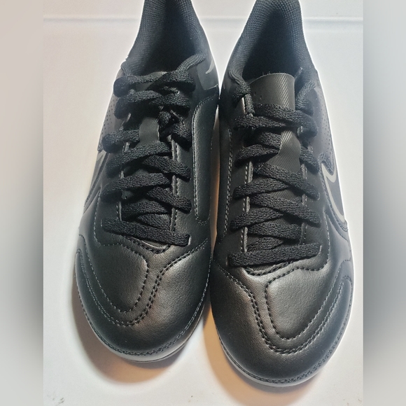 Nike unisex-child Tiempo Legend 9 Club Multi Ground Soccer Cleats - Picture 2 of 4